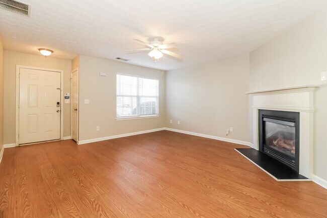 Foto del edificio - 348 Springbottom Ct SE