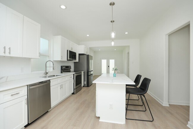 Foto del edificio - 8316 Peachtree St