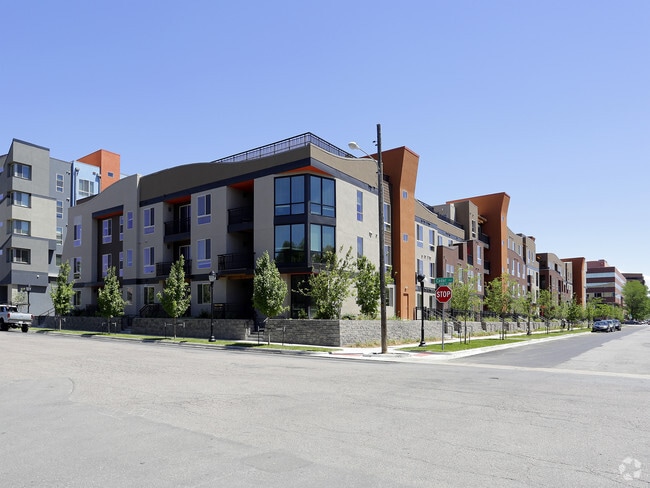 Building Photo - Gardens at Cherry Creek
