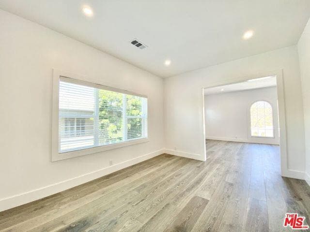 Building Photo - 807 Croft Ave