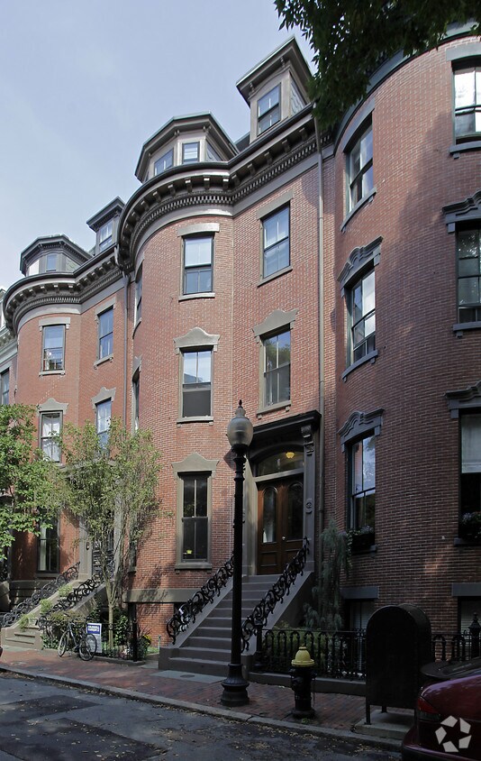 Building Photo - 29 Upton St