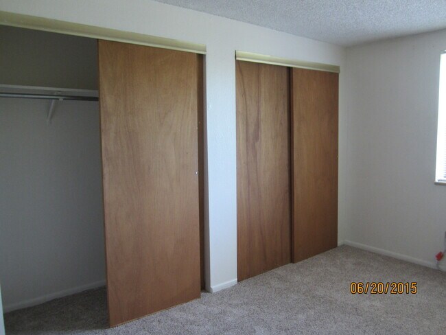 Building Photo - 1304 S Parker Rd