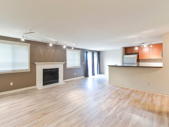 Foto del edificio - Perfect Location – Perfect Remodel – 2 Bed...