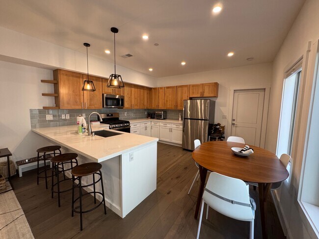 Building Photo - 11265 Wolverine Cir
