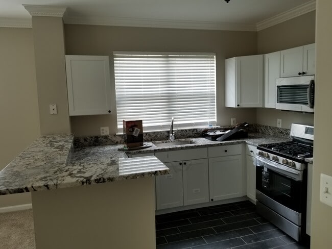 Building Photo - 12905 Alton Square