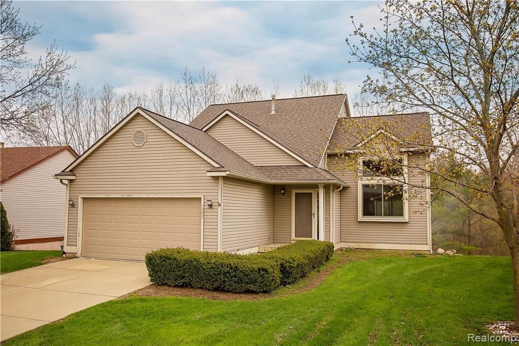 Primary Photo - 1285 Edgebrook Dr