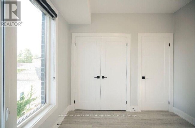 Photo du bâtiment - 180 Prince St