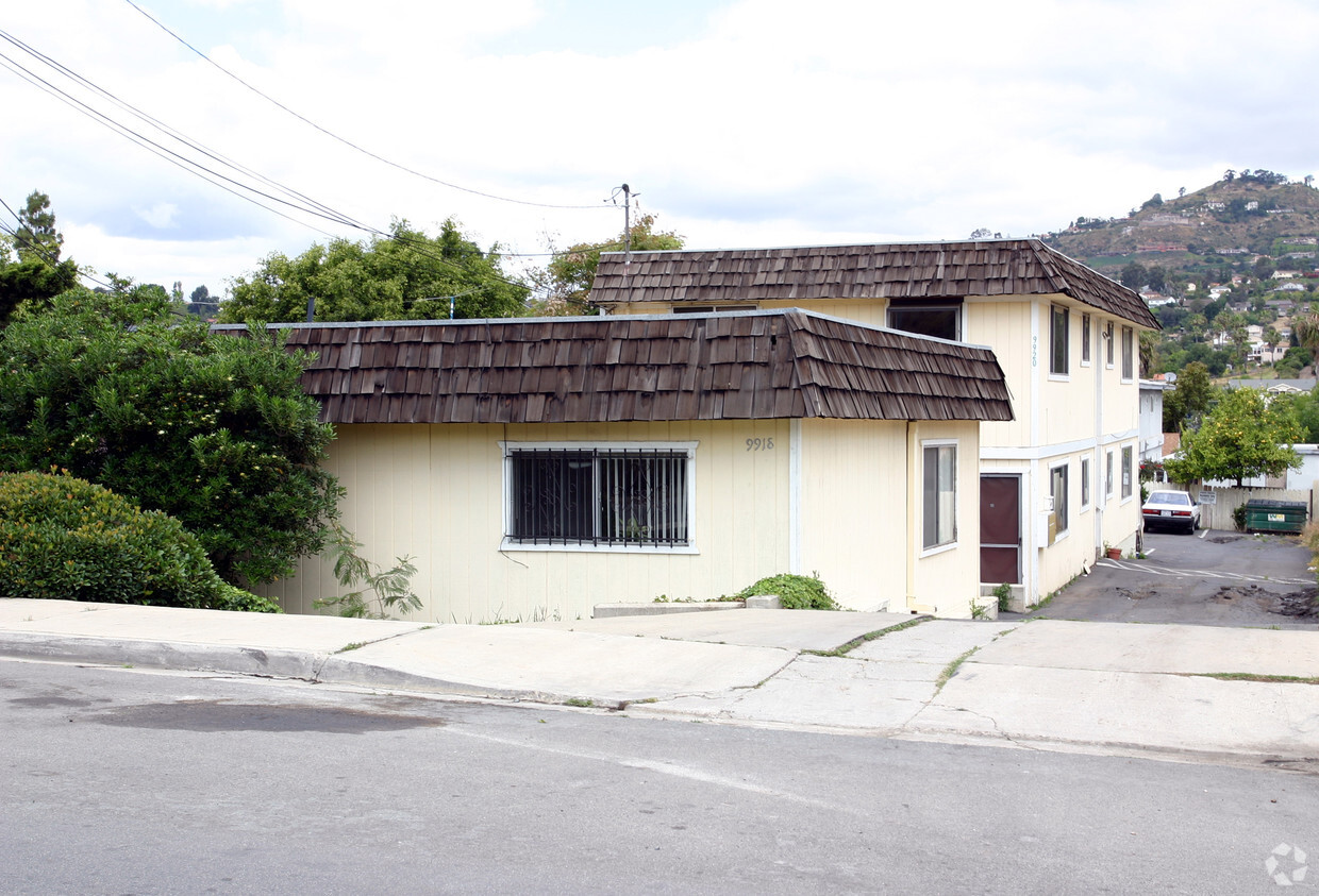 Primary Photo - 9918-9920 Buena Vista Dr