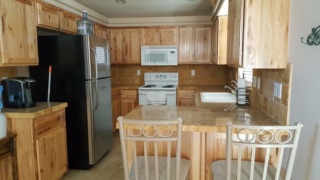Foto del edificio - Avail 2026 Winter Furnished Home