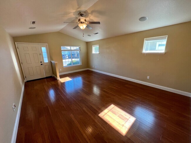 Building Photo - 8274 Kestrel Way