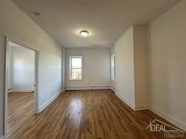 Foto del edificio - 2 bedroom in brooklyn NY 11238