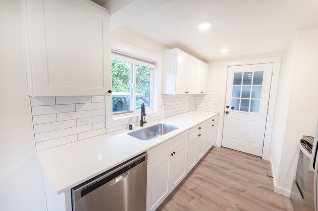 Foto del edificio - 1413 SW Cambridge St