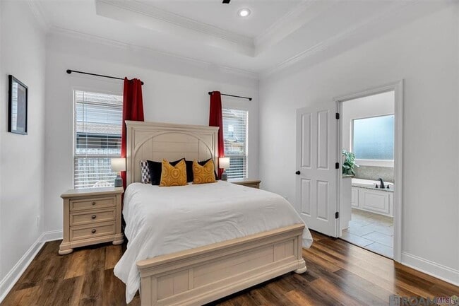 Foto del edificio - 18137 River Birch Dr