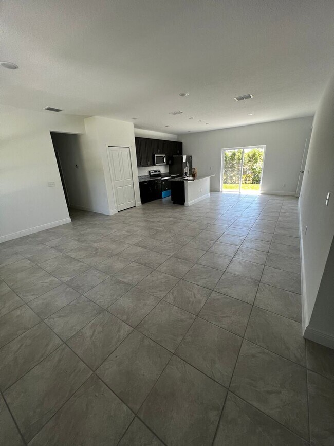 Foto del edificio - 2680 SW 151st Pl
