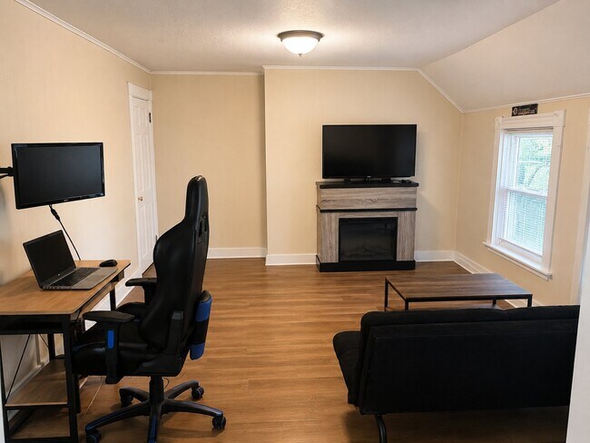 Foto del edificio - 53 Burnside Ave