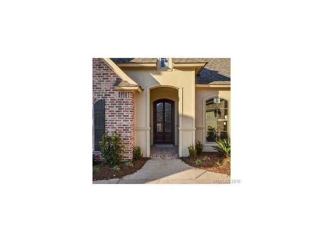 Foto del edificio - 4 Bedroom/3 Bath Home with Bonus Room in G...