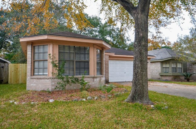 Building Photo - 10423 Hidden Moon Dr