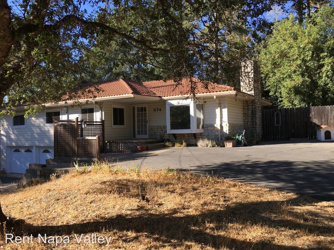 Primary Photo - 3 br, 1 bath House - 574 Liparita Ave