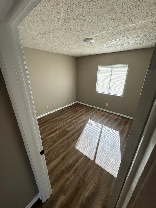 Building Photo - 316 Elmead Ct