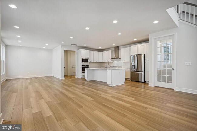 Foto del edificio - 23115 Glenwood Hts Cir