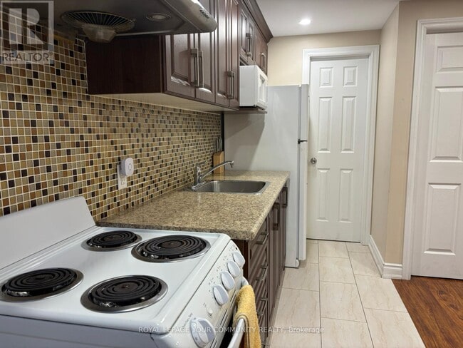 Building Photo - 116 Jack Monkman Crescent