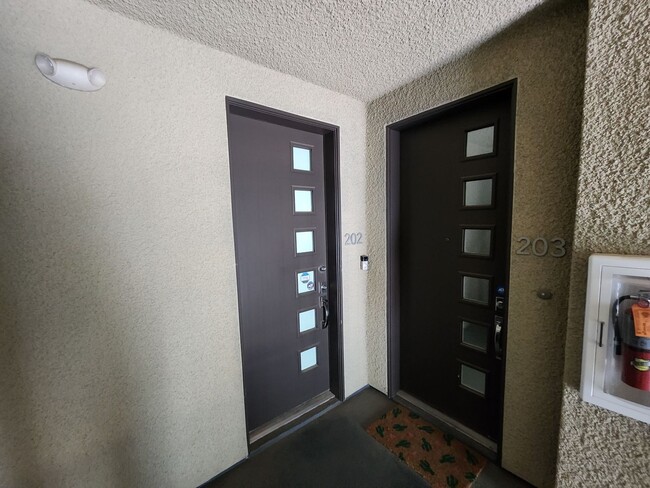 Foto del edificio - Two Bedroom Condo unit within Affinity of ...