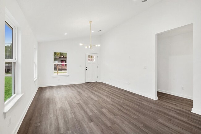 Building Photo - 980 W 9th St