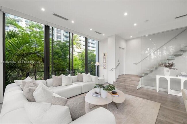 Foto del edificio - 1525 Bay Rd