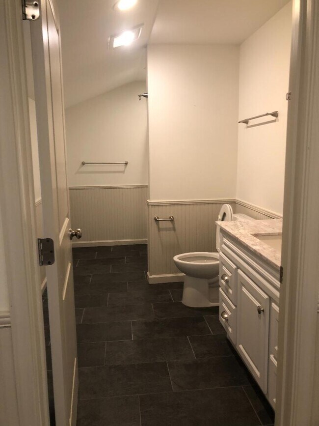 bathroom - 35633 Snickersville Tpke