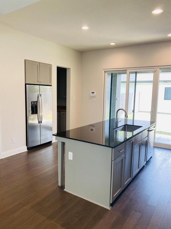 Foto del edificio - 3207 Forest Park Blvd