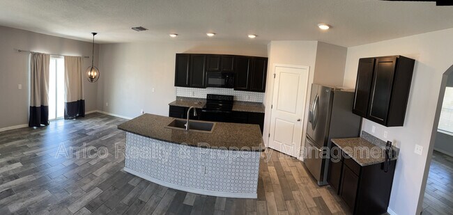 Building Photo - 12021 Myrtle Rock Dr