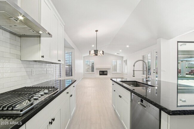 Foto del edificio - 6991 W Firebird Dr