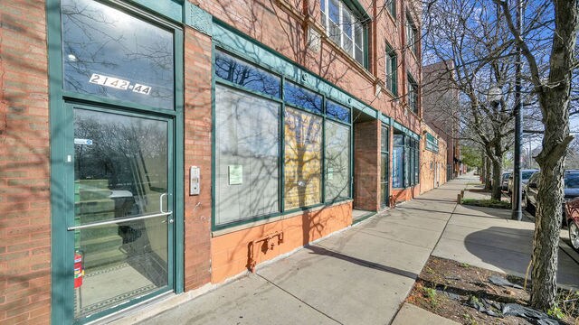Foto del edificio - 2140 W Van Buren St