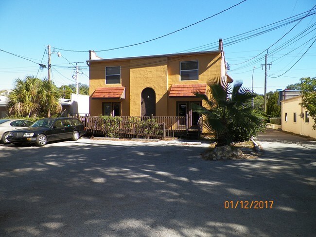 Building Photo - 1116 14th St W