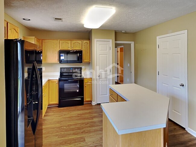 Building Photo - 1271 Chapmans Retreat Dr