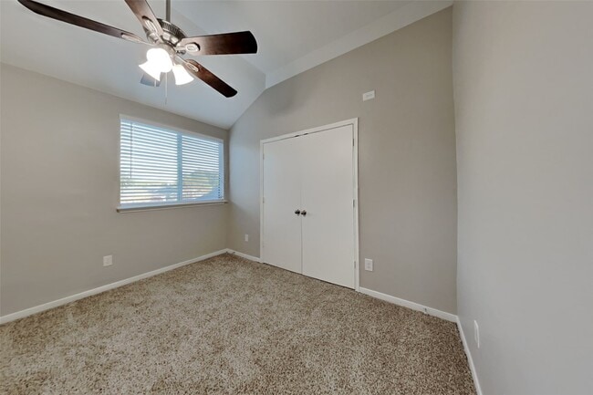 Foto del edificio - 18610 Willow Cove Dr