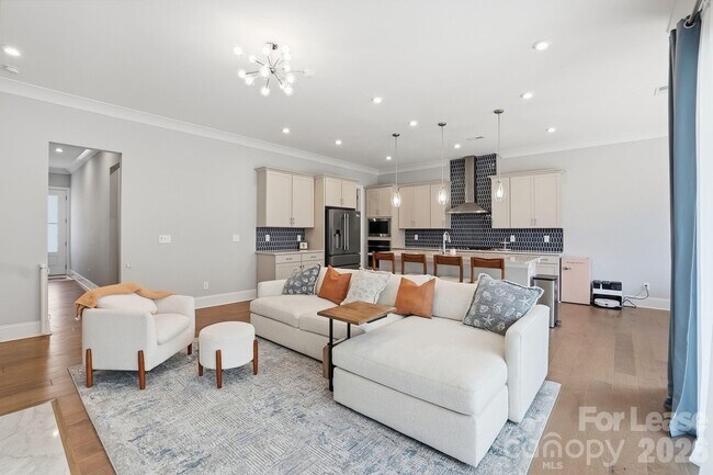 Foto del edificio - 4131 Merkland Ln