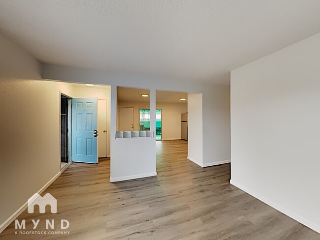 Foto del edificio - 7304 Lawnwood Dr