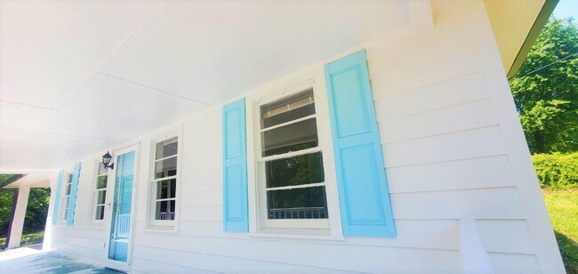 Foto del edificio - 2265 Rosebud Rd