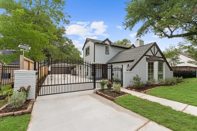 Foto del edificio - 10714 Deerwood Rd