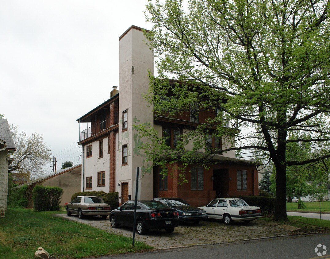 Building Photo - 77 N Schuylkill Ave