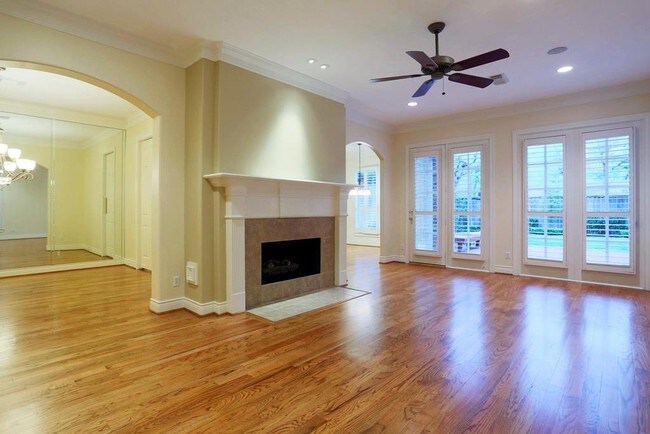 Building Photo - 4020 Gramercy St
