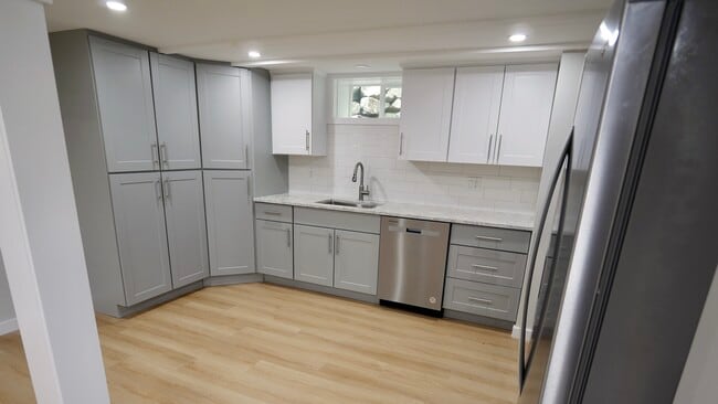 Building Photo - 1 Intervale Ave