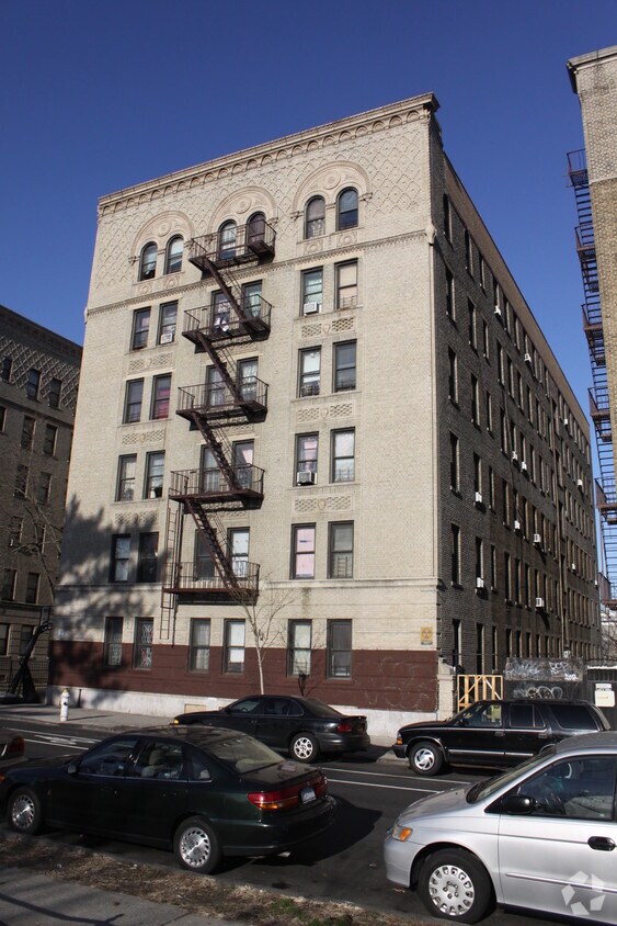 Foto del edificio - 923 Walton Ave