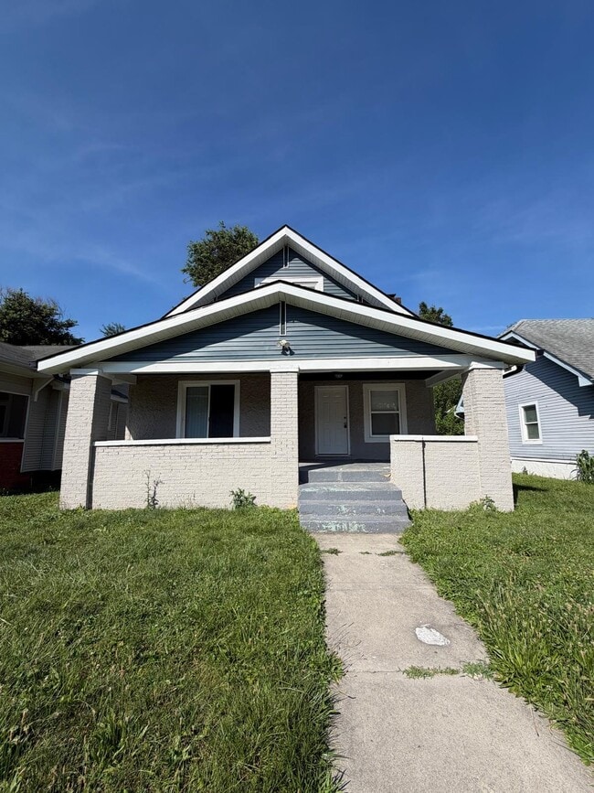 Building Photo - 3526 Evergreen Ave