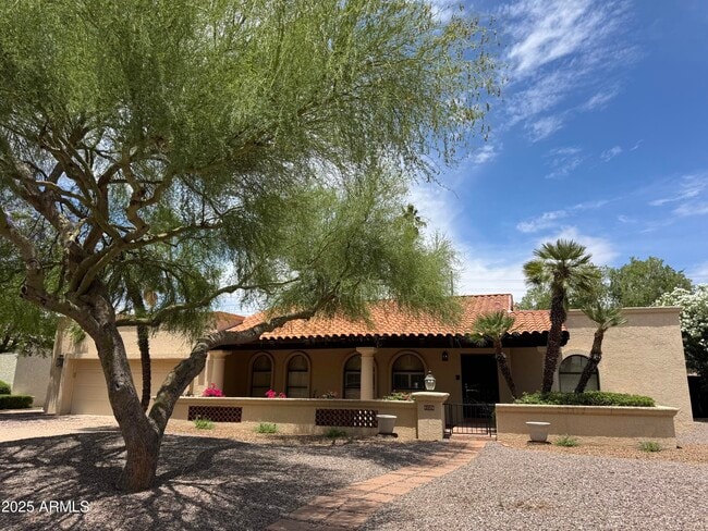 Building Photo - 8120 E Appaloosa Trail