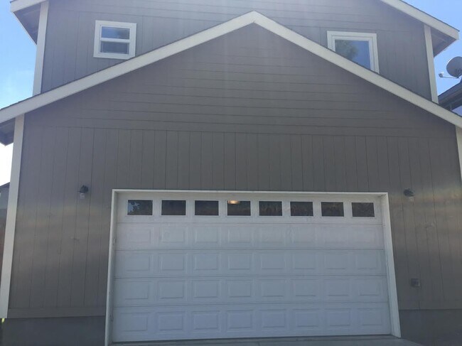 Foto del edificio - 20166 Merriewood Ln