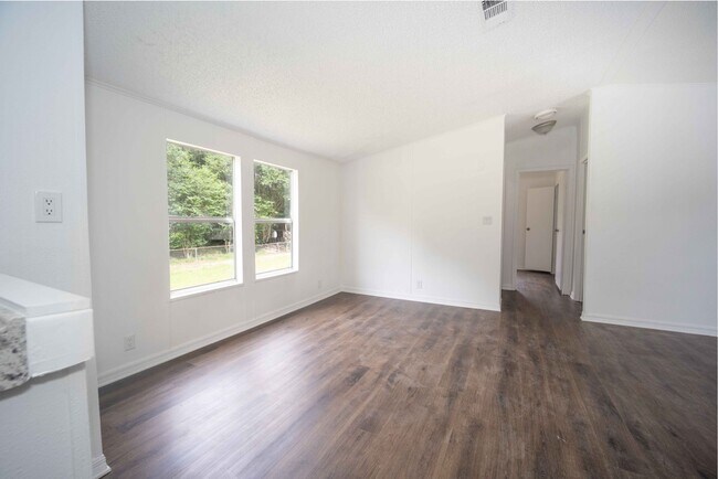 Foto del edificio - 3BR/2BA Renovated Mobile Home in Coleman