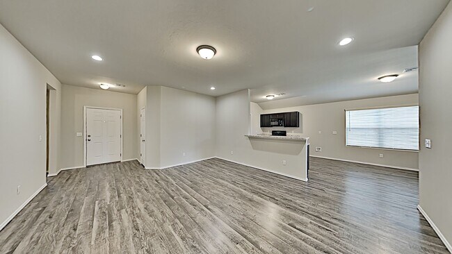 Foto del edificio - Timbers Addition 3 Bedroom 2 Bath Home - Shawnee Schools