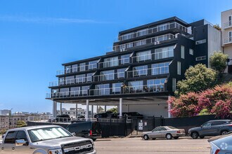 Building Photo - 59 Lupine Ave